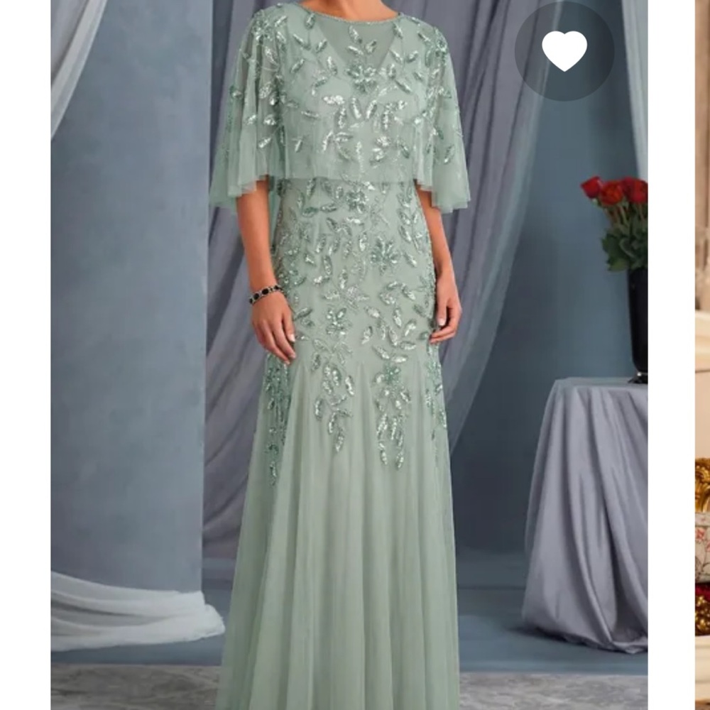 Elegant Green Evening Gown